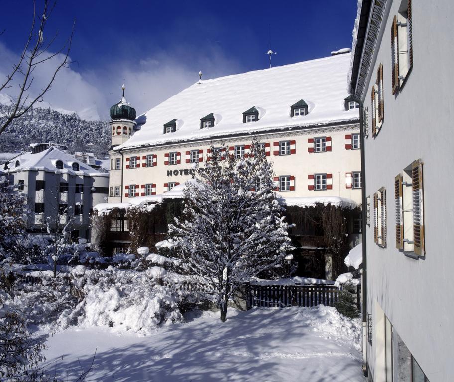 Schlosshotel Post Edelfreisitz Sprengenstein Imst Rum bild