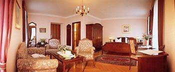 Schlosshotel Post Edelfreisitz Sprengenstein Imst Exteriör bild